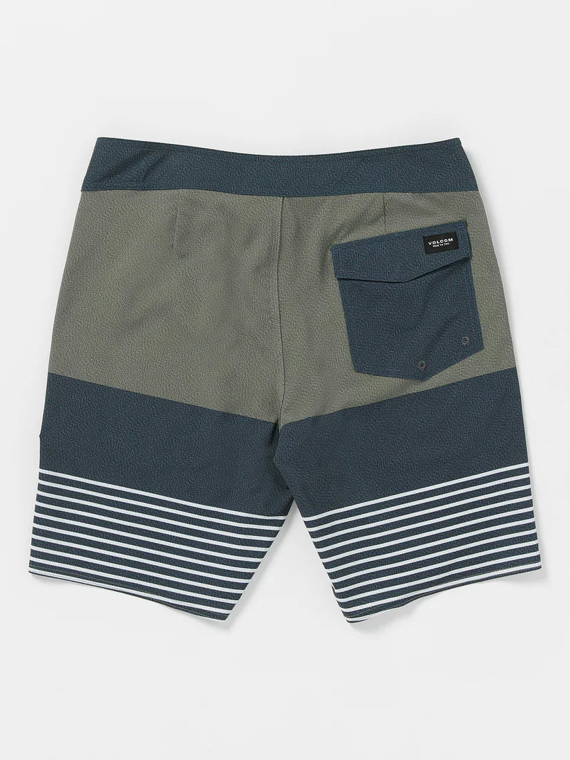 Volcom Quarta Static Mod 19" Boardshort - Black - Star Surf + Skate