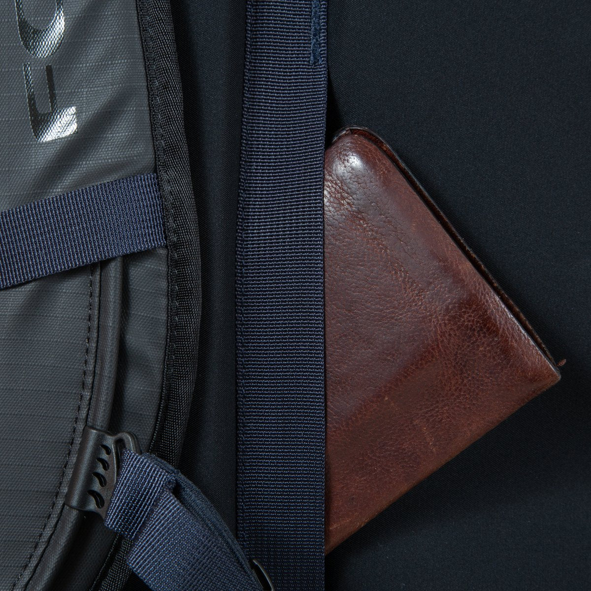 FCS STRIKE TRAVEL PACK - Star Surf + Skate