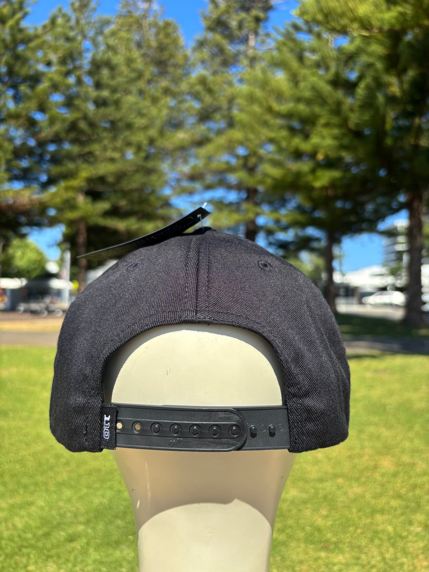 Star Surf 110 Snap Back Cap - Badge - Star Surf + Skate