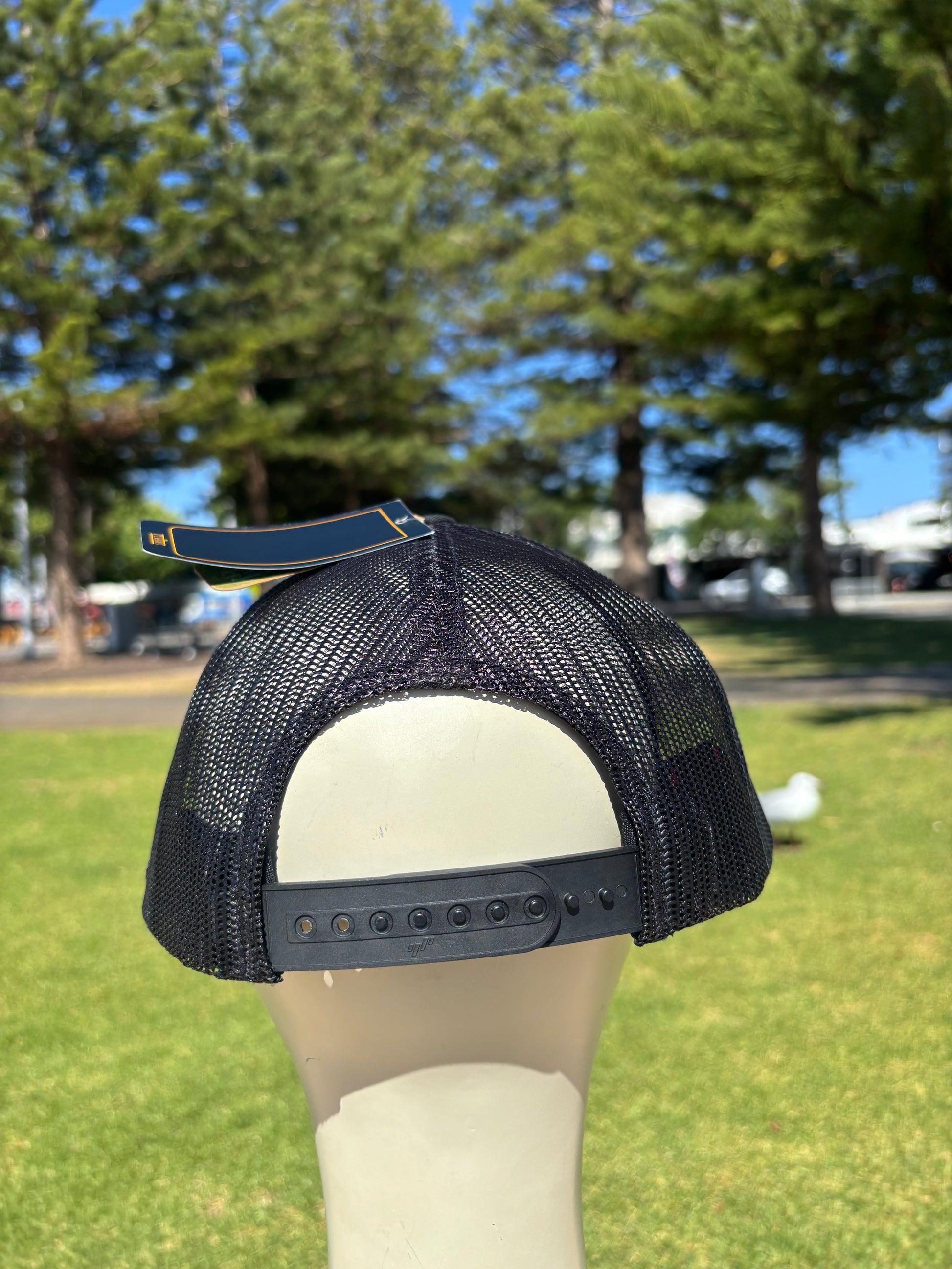 Star Recycled Mesh Trucker - Badge - Star Surf + Skate