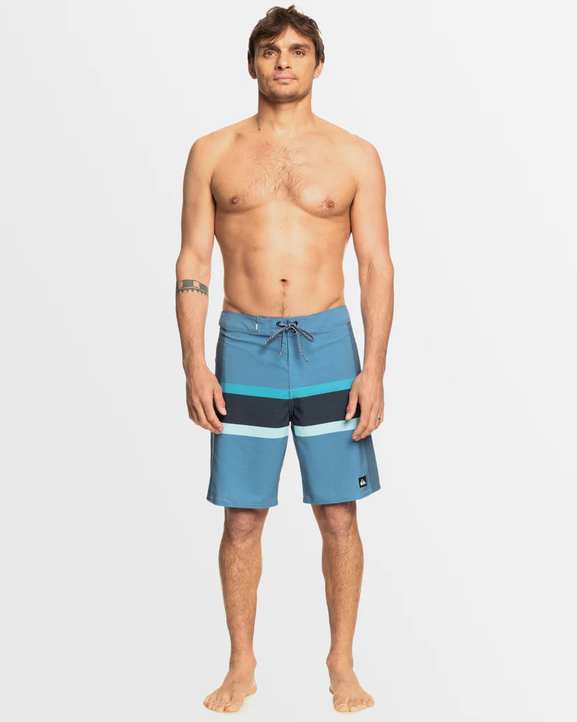 Quiksilver Highline Arch 19" Boardshort - Coronet Blue - Star Surf + Skate