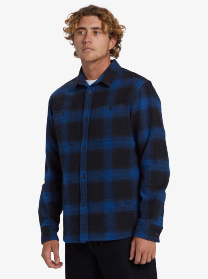Quiksilver Saturn Shadow Plaid - Monacoblue Saturn Shadow Plaid - Star Surf + Skate