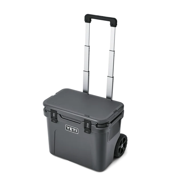 Yeti 32 Roadie Wheeled Hard Cooler - Star Surf + Skate