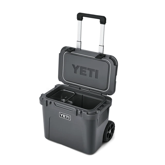 Yeti 32 Roadie Wheeled Hard Cooler - Star Surf + Skate