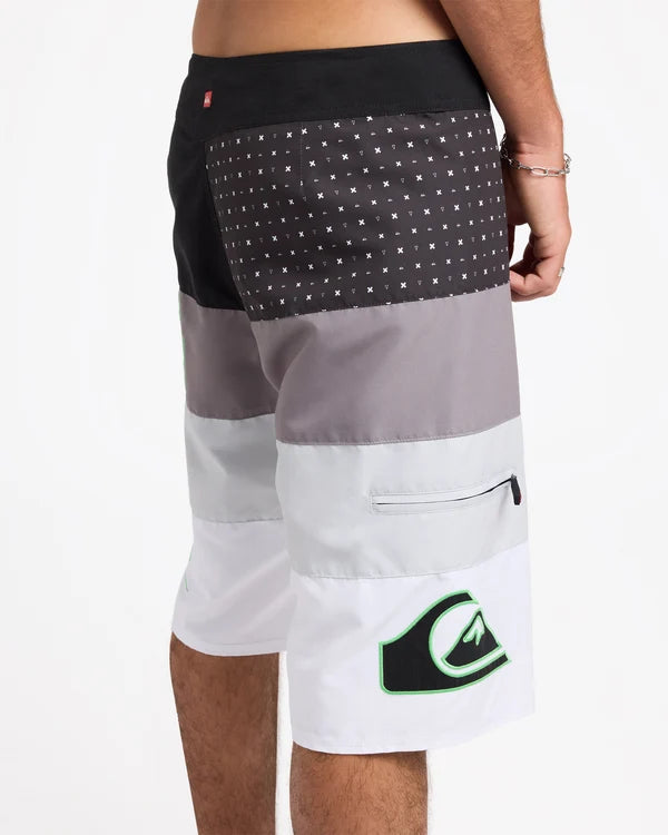 Quiksilver Mo Massive Boardshort 23 - Black